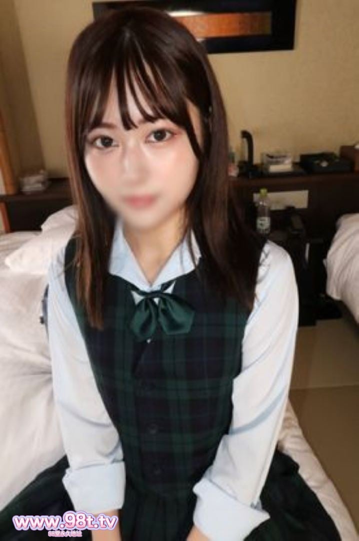 FC2PPV-4732973-無修正＜潮吹き！帰国子女＞純真無垢な清楚系げ.んえ/き.１.８