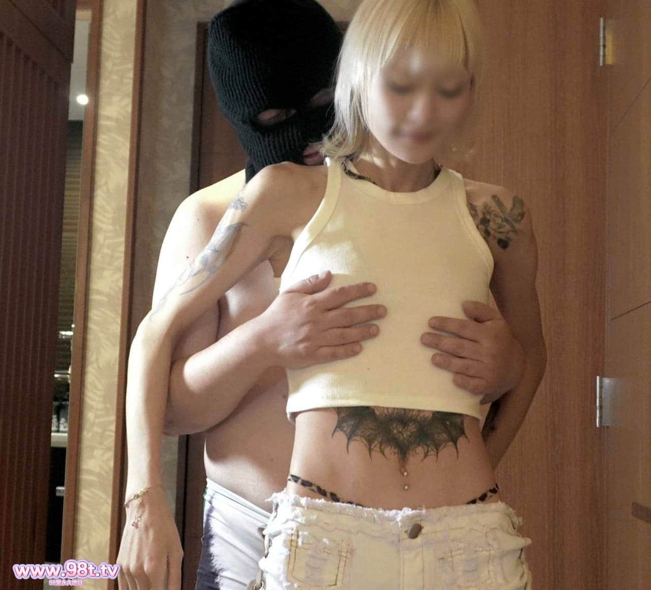 FC2PPV-4754720- 女優引退後初の衝撃映像！ルーレットゲームで白人巨根と交互セックス