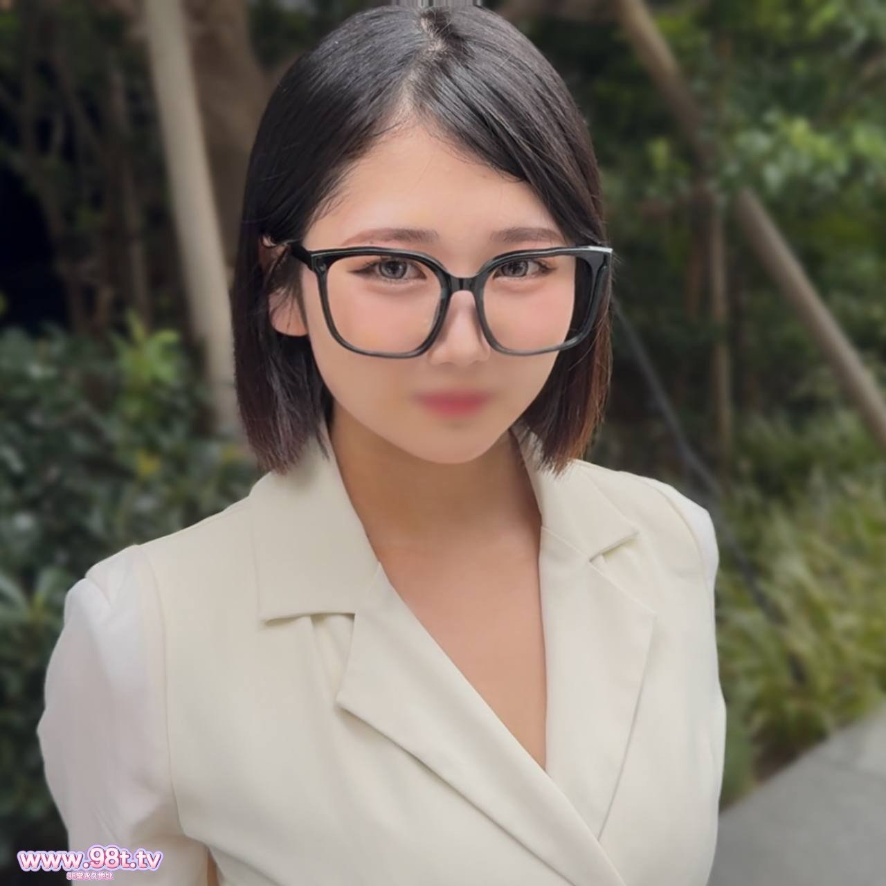 FC2PPV-4770863- 【無】知的すぎる黒髪巨乳秘書！！突くたび波打つデカ神尻