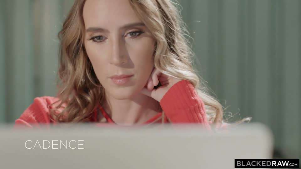 不穿内裤勾引黑哥#白虎#骚逼#人妻#挑逗#舔逼#露出#性交