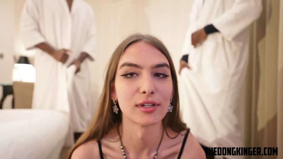 BBC博主『@thedongkinger』超清第7季6V 喜爱约啪极品网红伪娘美妖伪娘3P射精挑逗ts性交